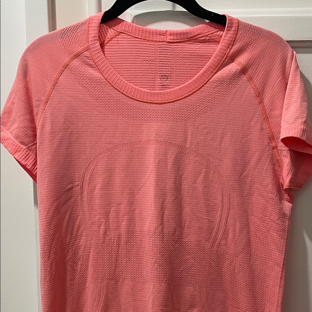 Lululemon short Sleeve Top